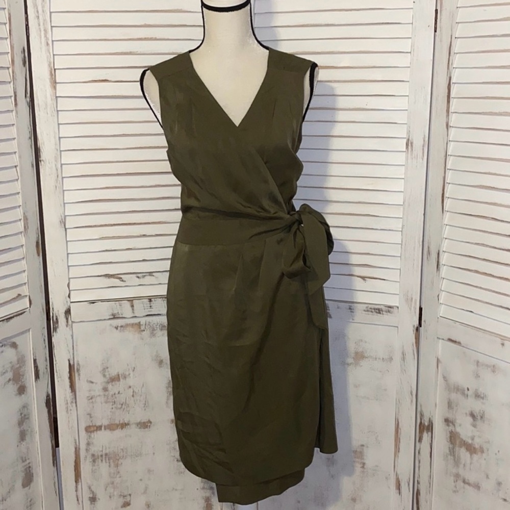 Banana Republic olive green wrap dress size 14